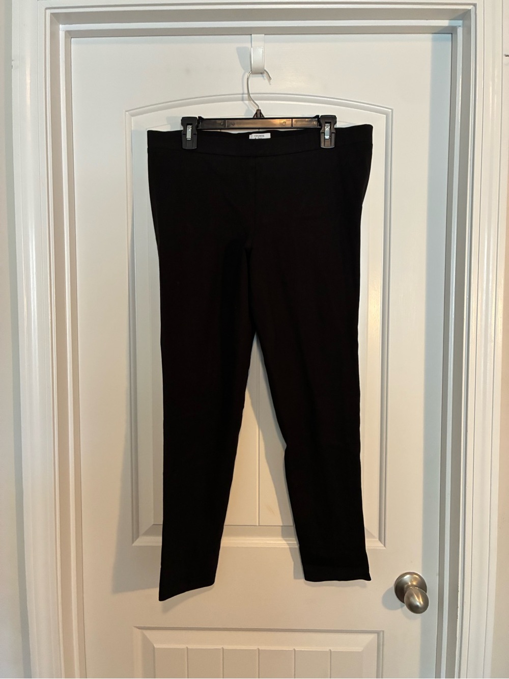 crown & ivy Black Ponte Leggings
